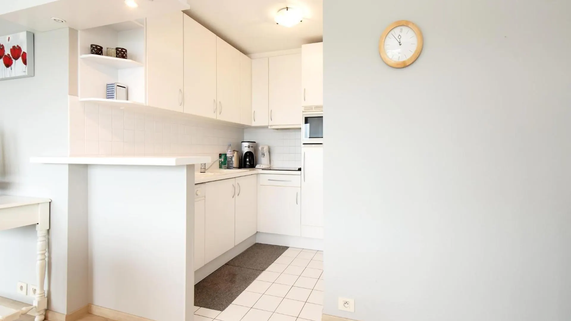 Spacious Apartment With Terrace Middelkerke Belgium