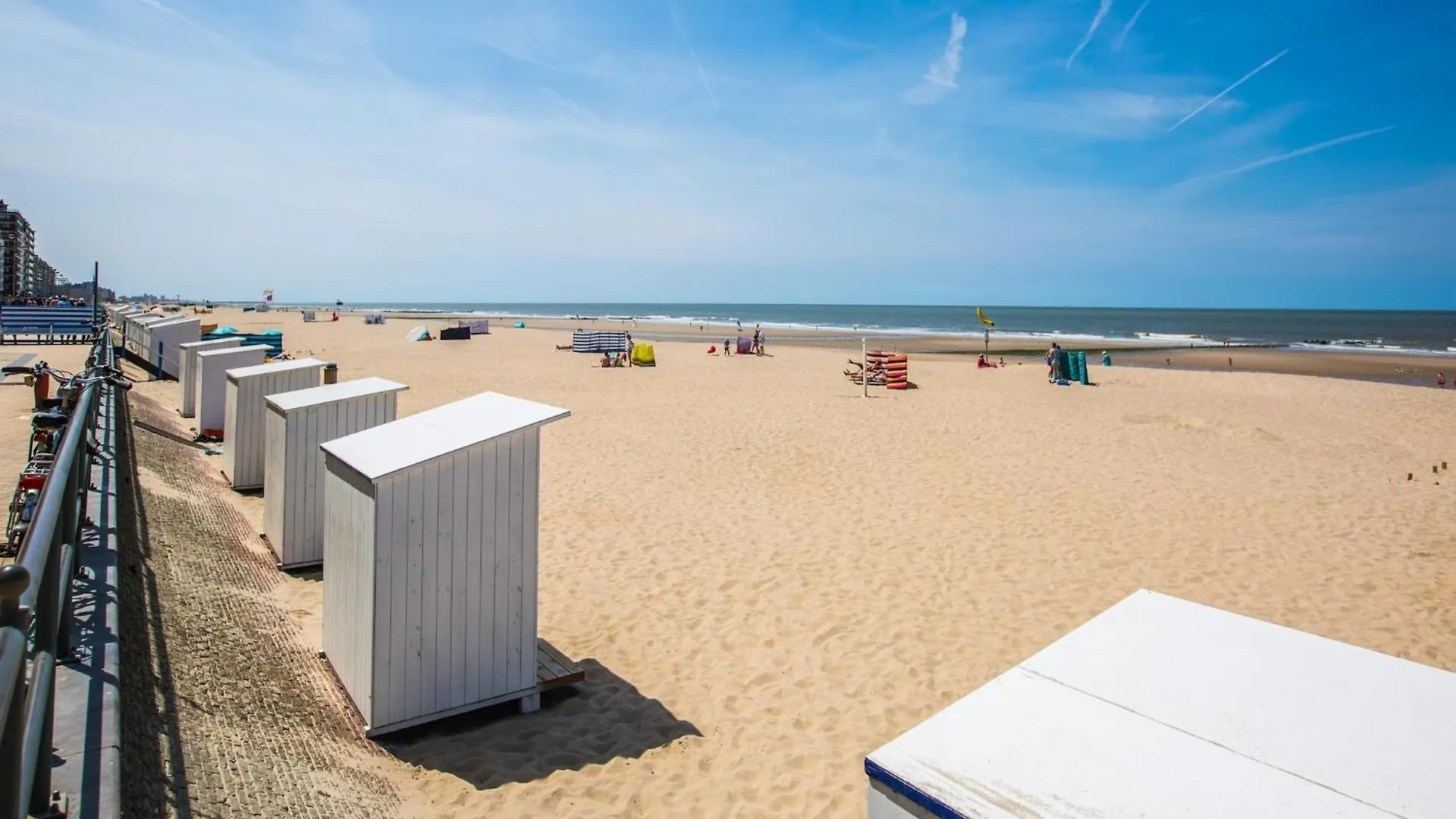 Spacious Apartment With Terrace Middelkerke